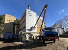 Naše teplo. Vaše pohodlí. Nově i na budově teplárny